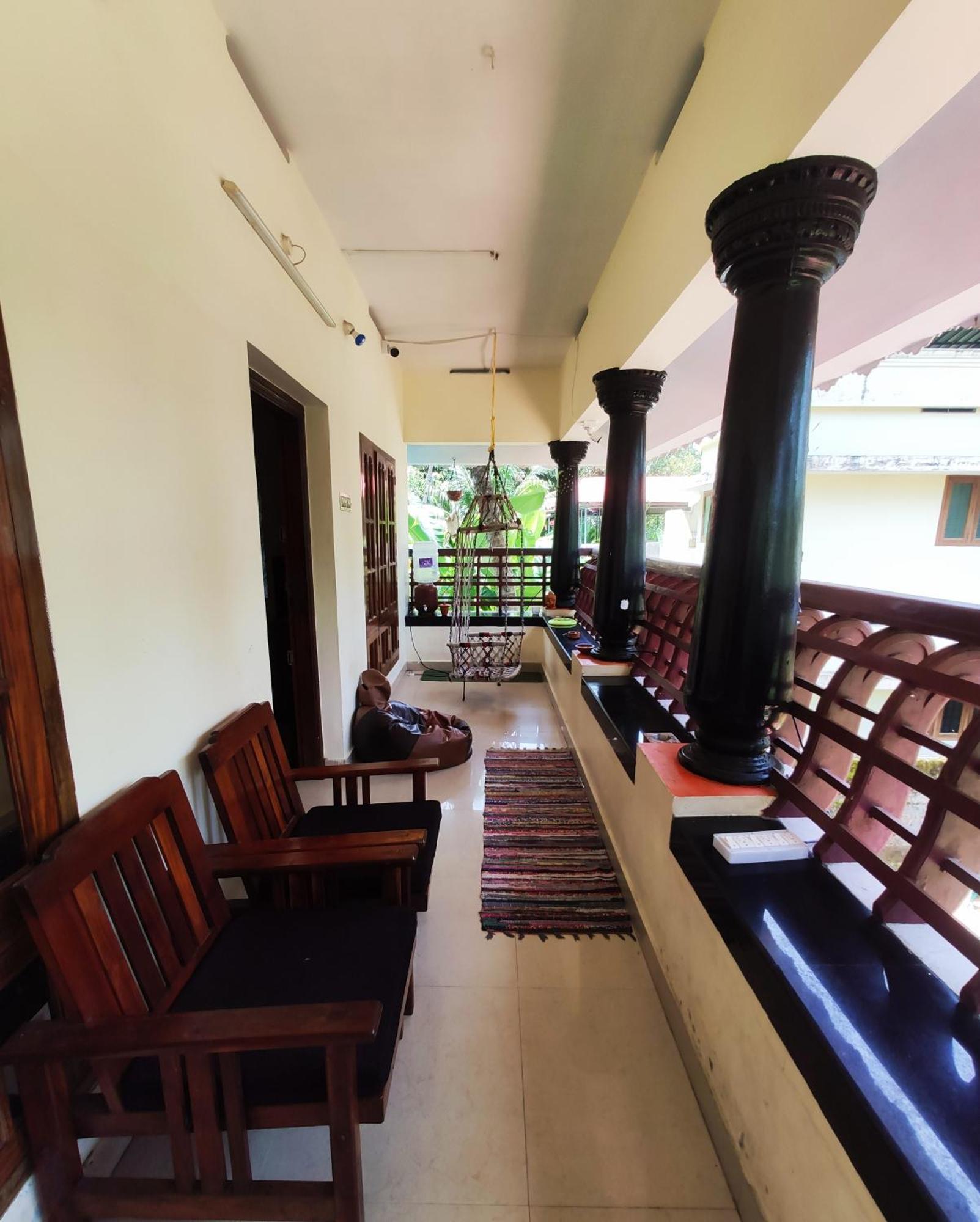 Happy Buddha Homestay Varkala Exterior photo